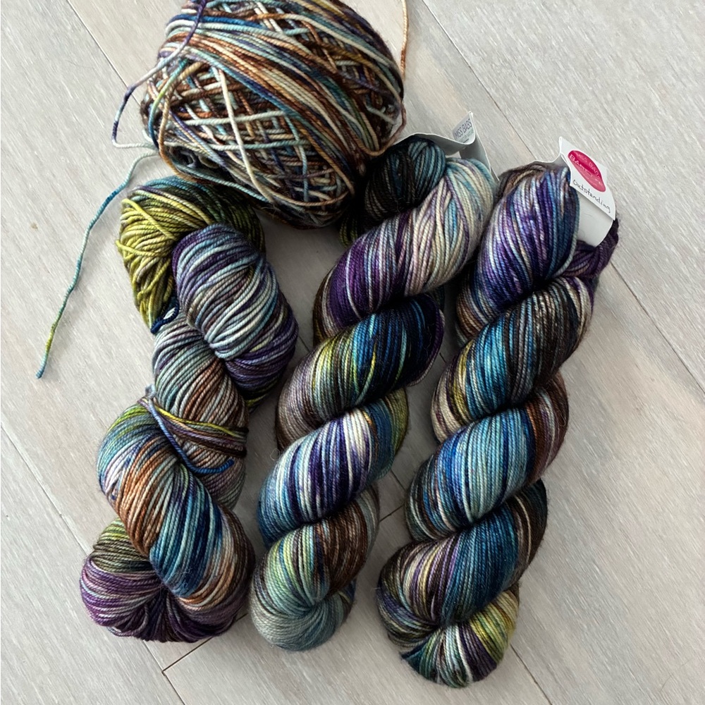 Hand dyed sport weight variegated yarn Miss Babs - Picture 5 of 5